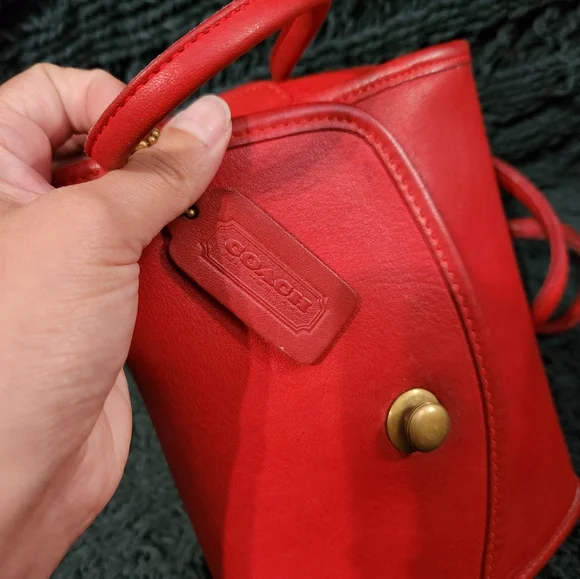 Vintage Red Coach Chrystie Flap Bag 9892 - Picture 4 of 16